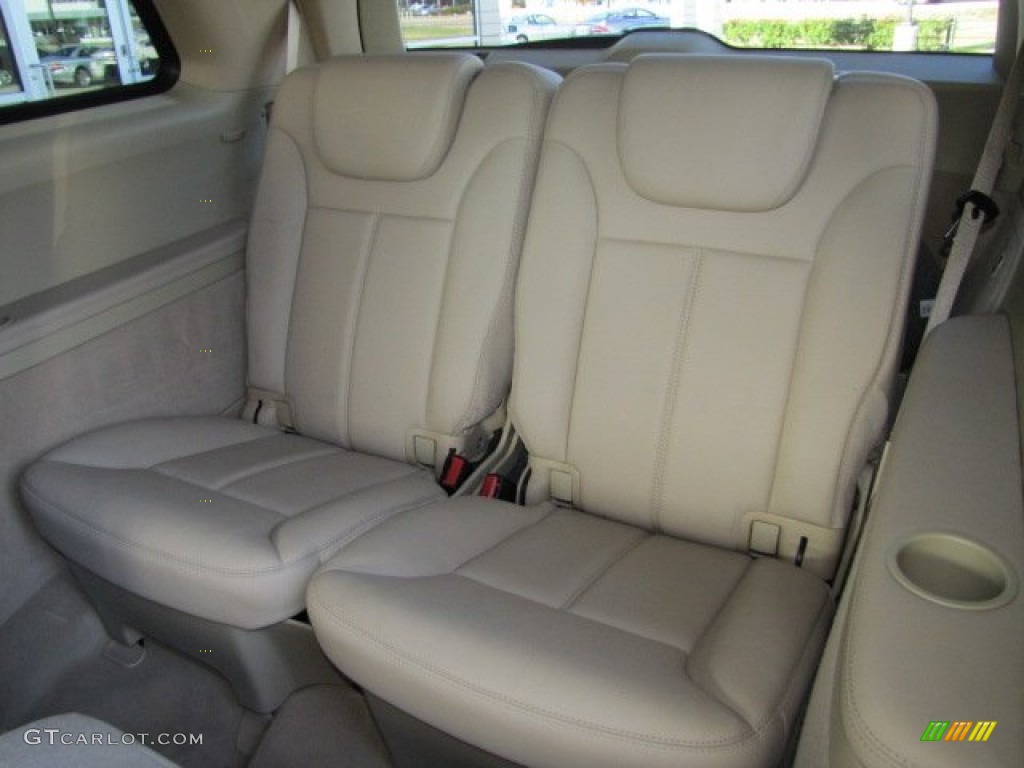 2010 Mercedes-Benz GL 450 4Matic Rear Seat Photo #74152831