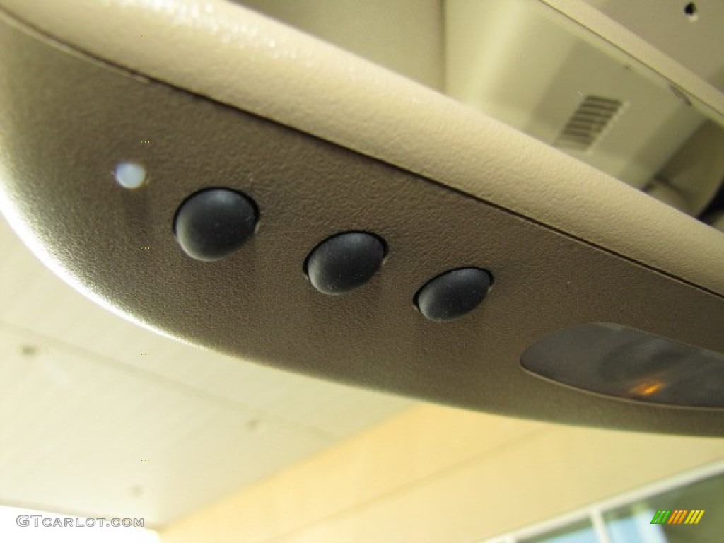 2010 Mercedes-Benz GL 450 4Matic Controls Photo #74152870