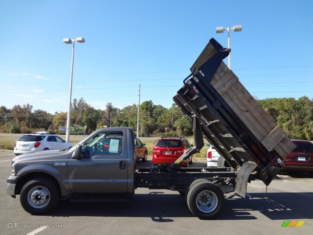 Dark Shadow Grey Metallic 2006 Ford F350 Super Duty XL Regular Cab 4x4 Dump Truck Exterior Photo #74153125