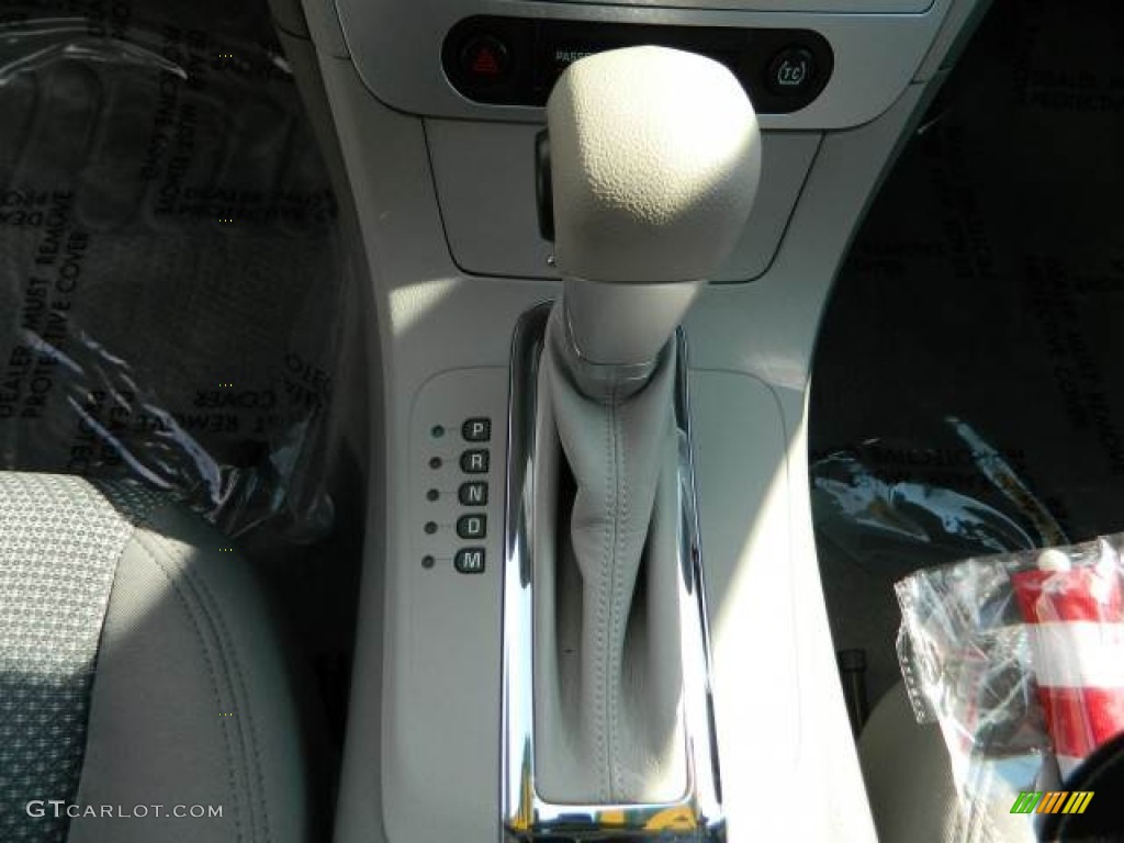 2011 Chevrolet Malibu LS Transmission Photos