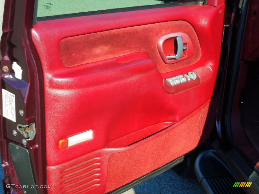 1997 Chevrolet Tahoe LS 4x4 Red Door Panel Photo #74155642