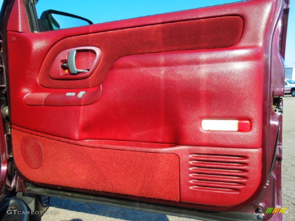 1997 Chevrolet Tahoe LS 4x4 Red Door Panel Photo #74155681