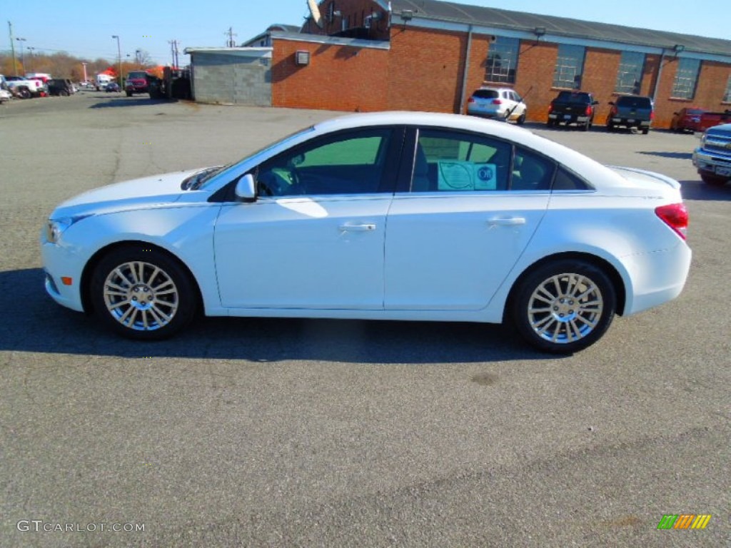 2013 Cruze ECO - Summit White / Jet Black/Medium Titanium photo #3