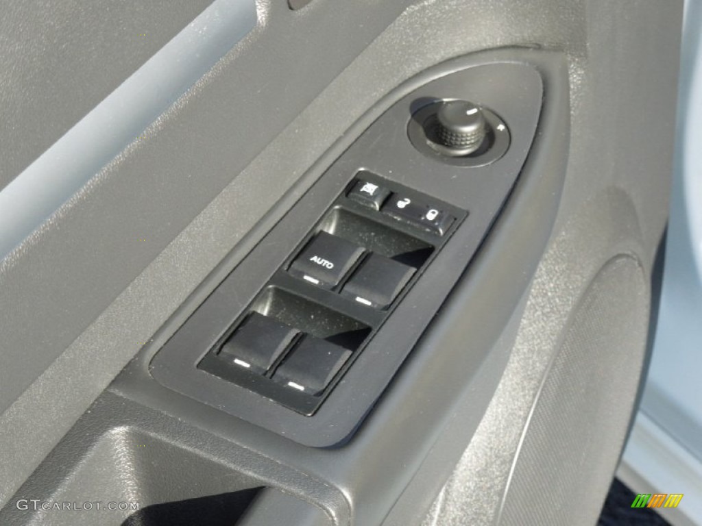 2010 Charger SXT - Stone White / Dark Slate Gray photo #12