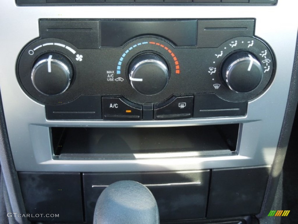 2010 Charger SXT - Stone White / Dark Slate Gray photo #14