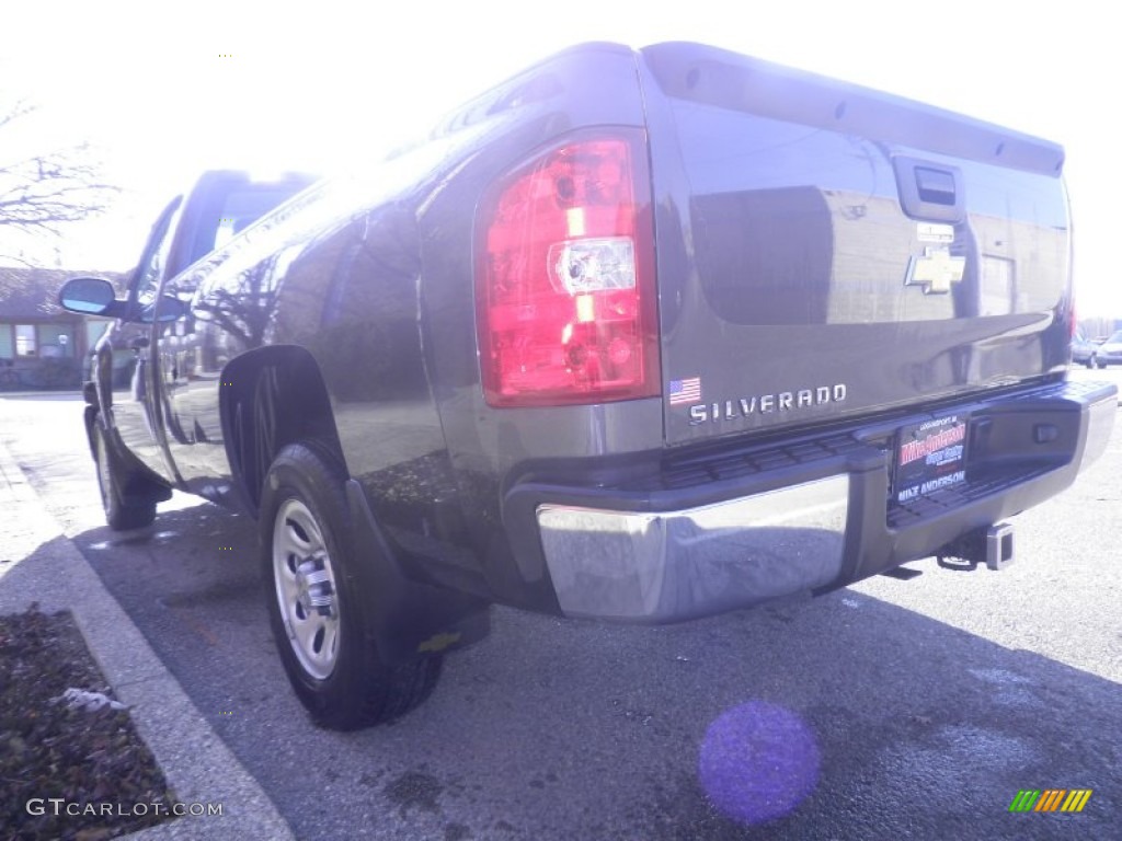 2010 Silverado 1500 Regular Cab - Taupe Gray Metallic / Dark Titanium photo #3