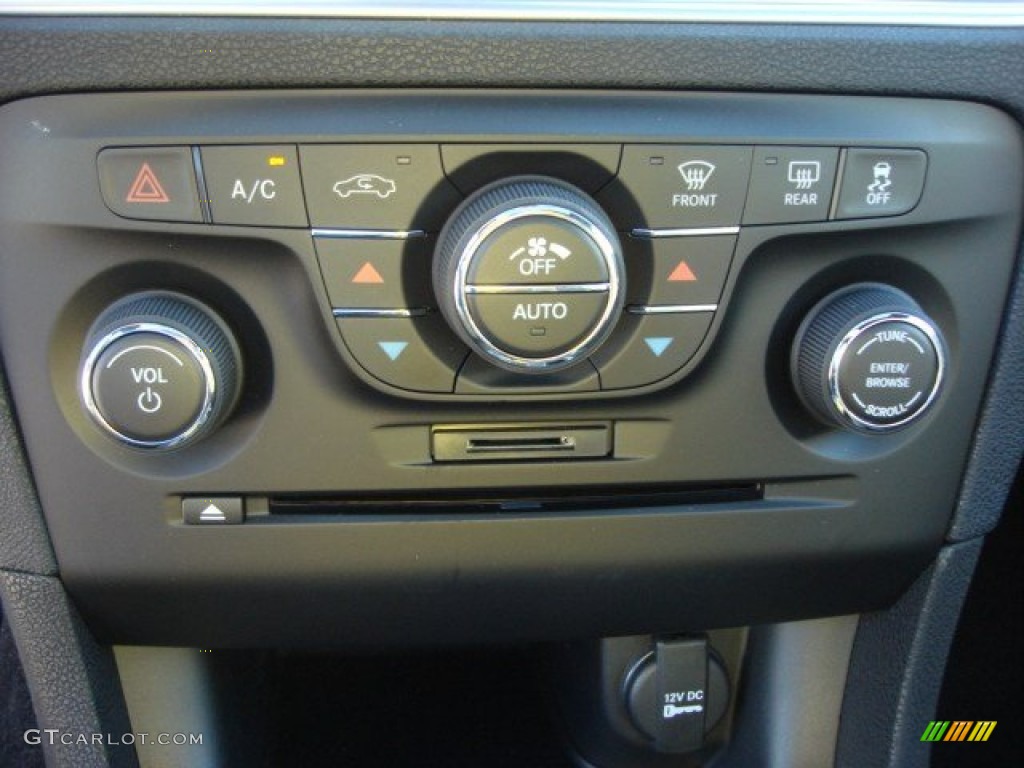 2013 Dodge Charger R/T Road & Track Controls Photo #74160681