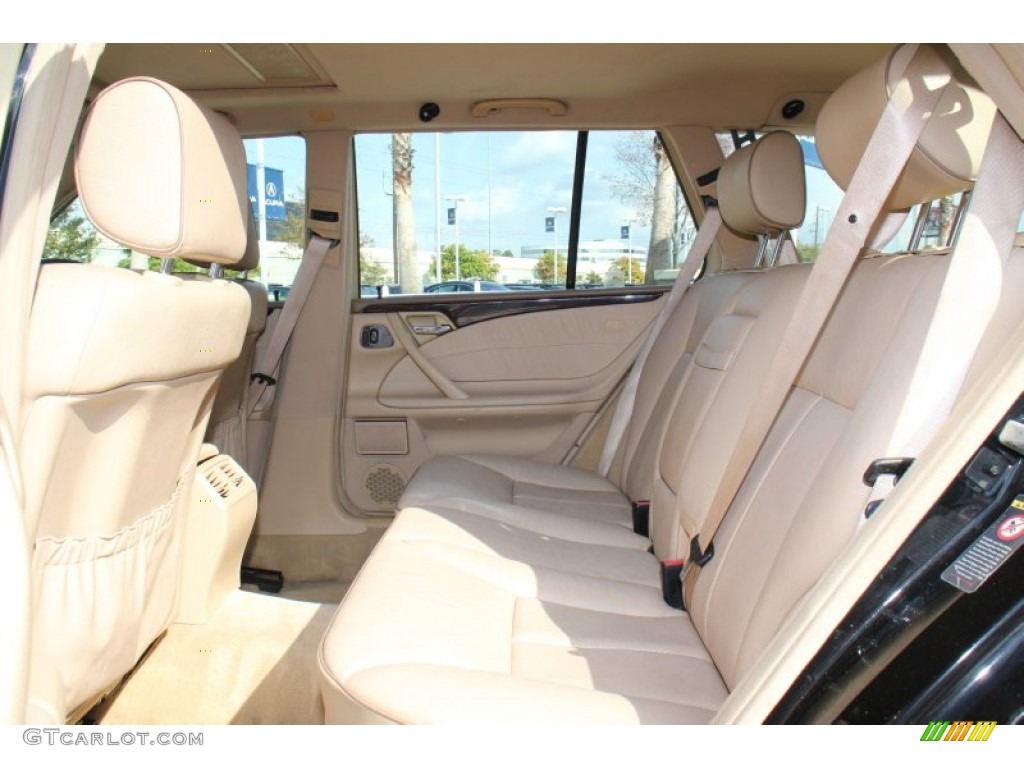 2000 Mercedes-Benz E 320 Wagon Rear Seat Photo #74161070