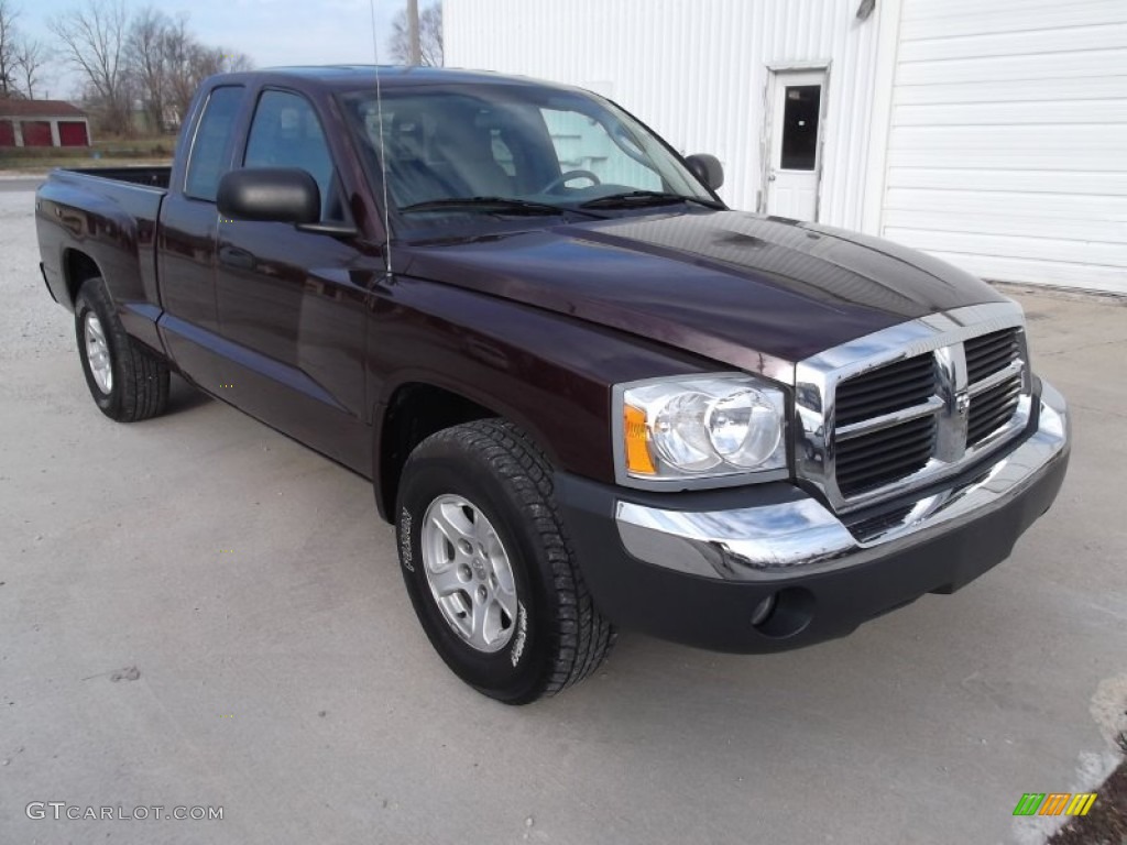 Deep Molten Red Pearl Dodge Dakota