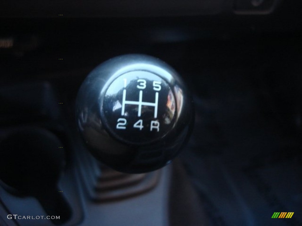 2002 Dodge Dakota SXT Club Cab 5 Speed Manual Transmission Photo #74161720