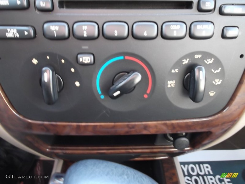 2001 Mercury Sable LS Sedan Controls Photo #74162713