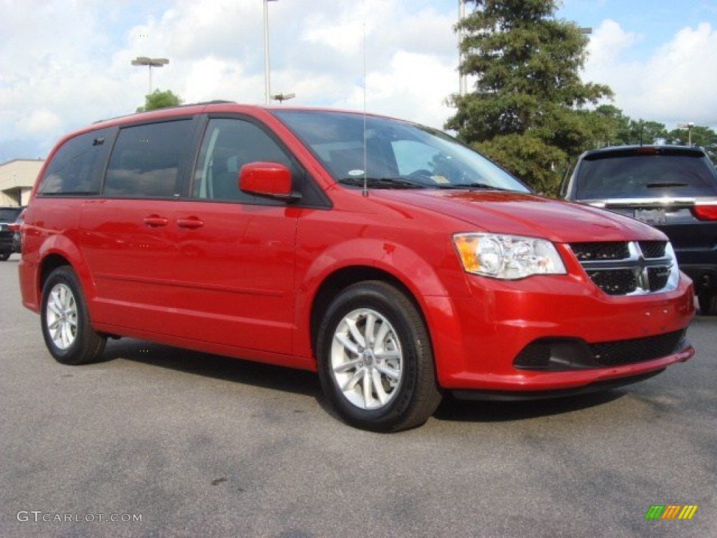 2013 Grand Caravan SXT - Redline 2 Coat Pearl / Black/Light Graystone photo #6