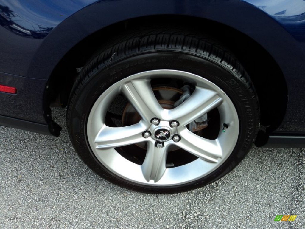 2010 Ford Mustang GT Premium Coupe Wheel Photo #74165158