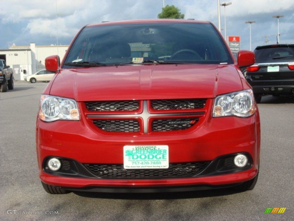 2013 Grand Caravan R/T - Redline 2 Coat Pearl / Black photo #7