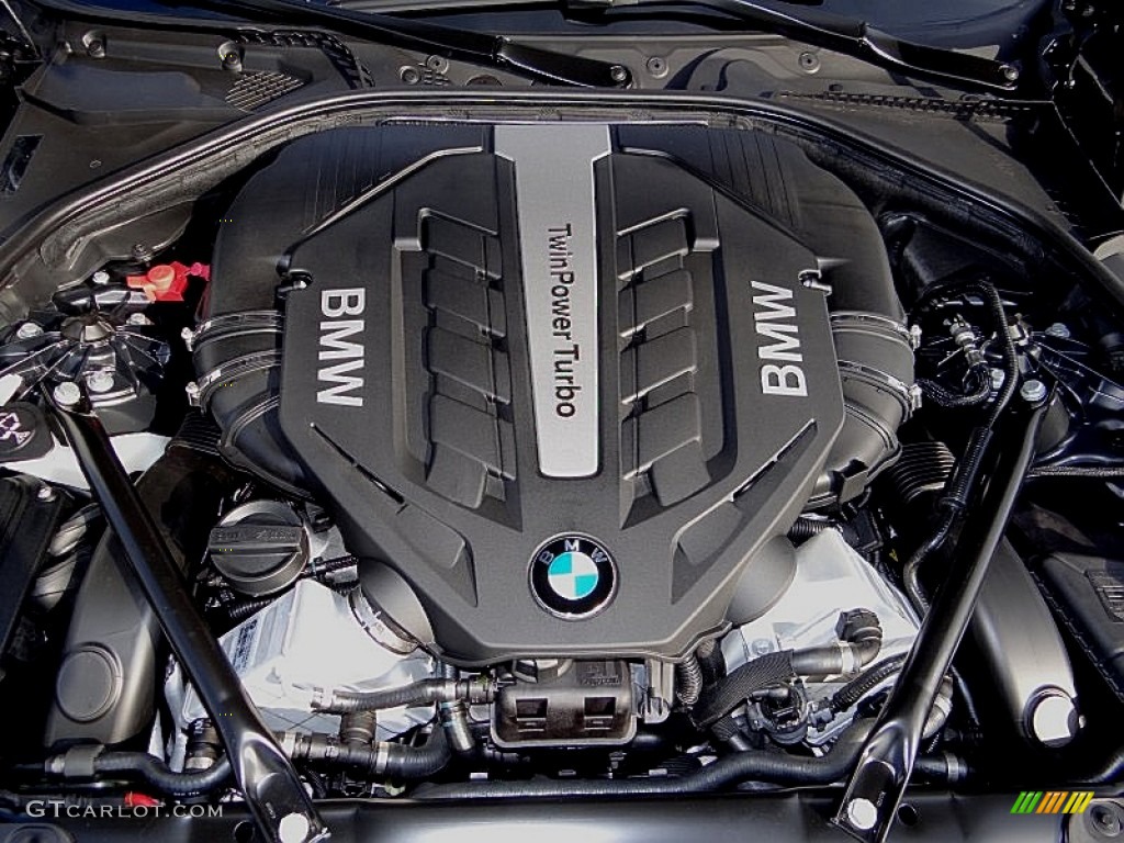 2013 5 Series 550i Sedan - Jet Black / Black photo #4