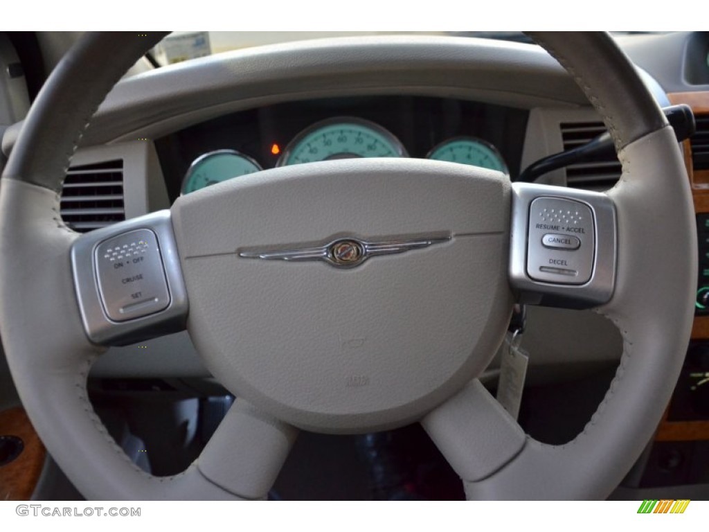 2008 Aspen Limited Walter P Chrysler Signature Series - Light Sandstone Metallic / Light Graystone photo #26