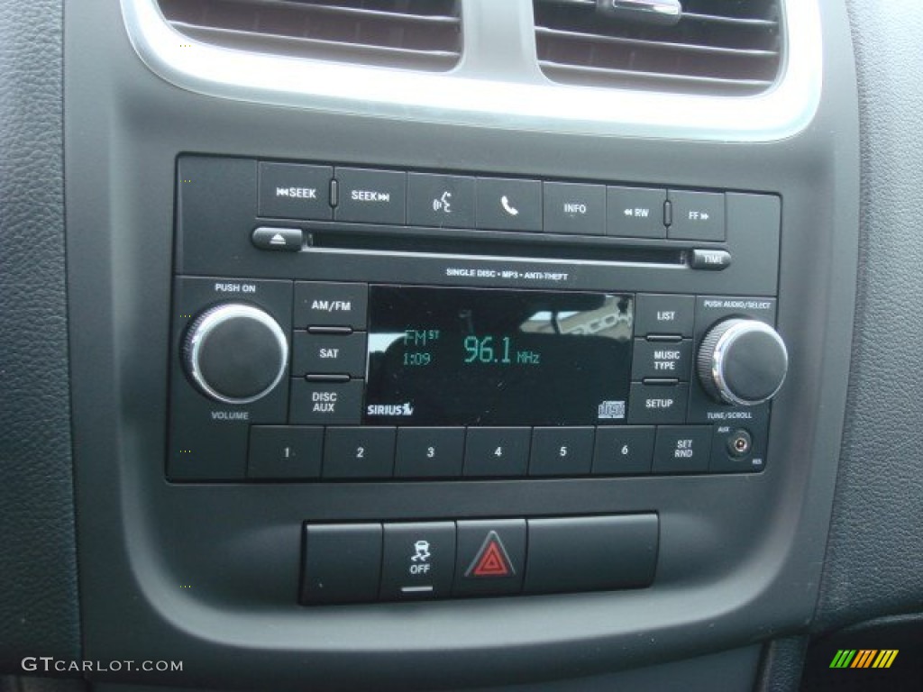 2013 Dodge Avenger SE V6 Audio System Photos