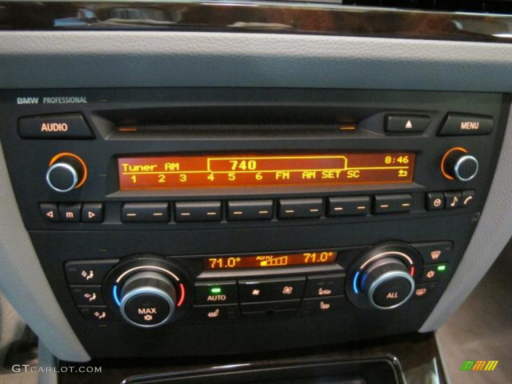 2010 BMW 3 Series 328i Sedan Controls Photo #74166810