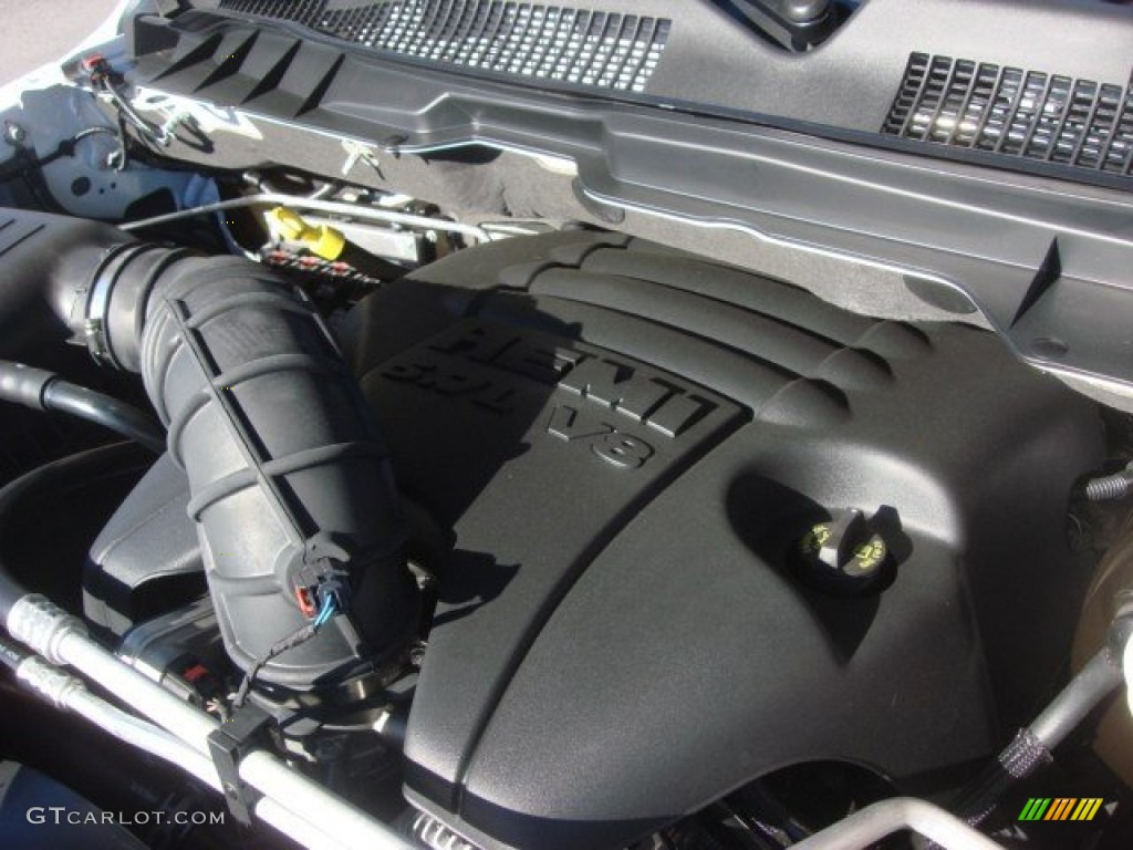 2012 Ram 1500 Express Crew Cab - Bright White / Dark Slate Gray/Medium Graystone photo #16