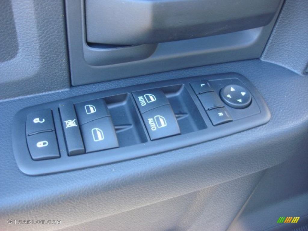 2012 Ram 1500 Express Quad Cab 4x4 - Bright Silver Metallic / Dark Slate Gray/Medium Graystone photo #16