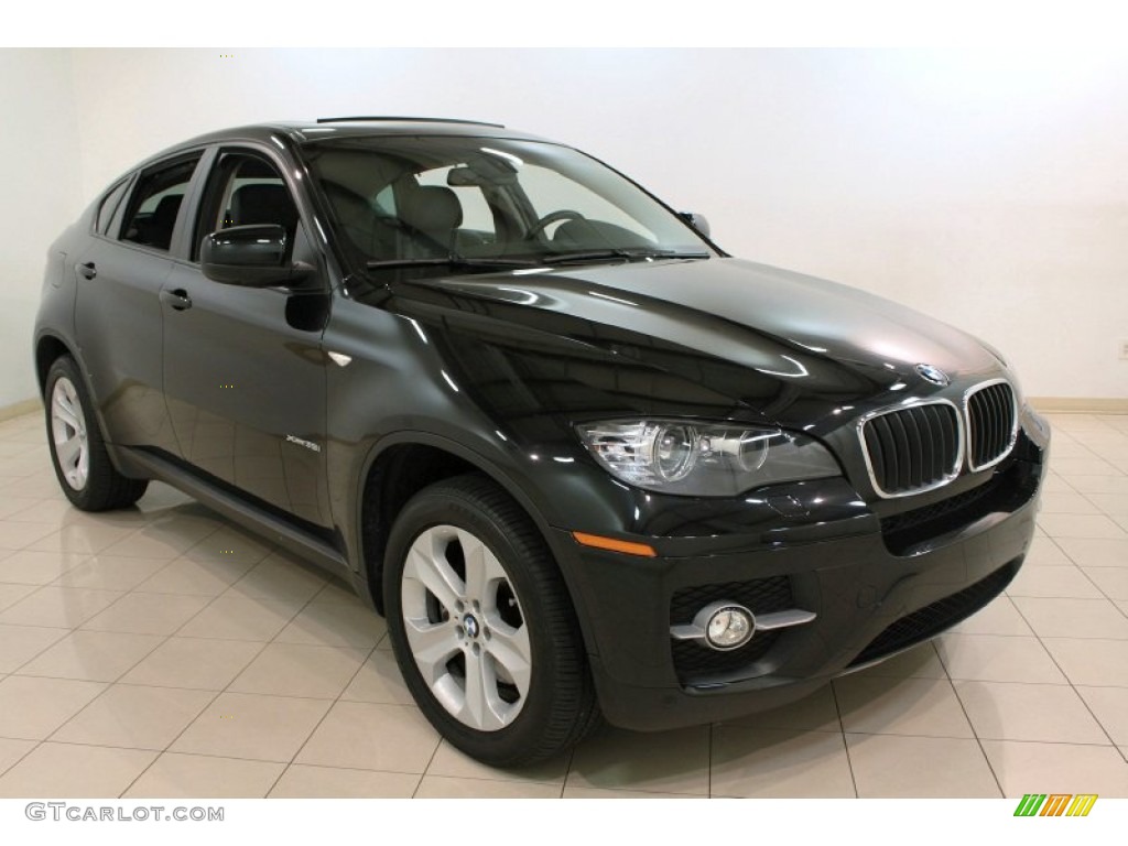 Black Sapphire Metallic BMW X6