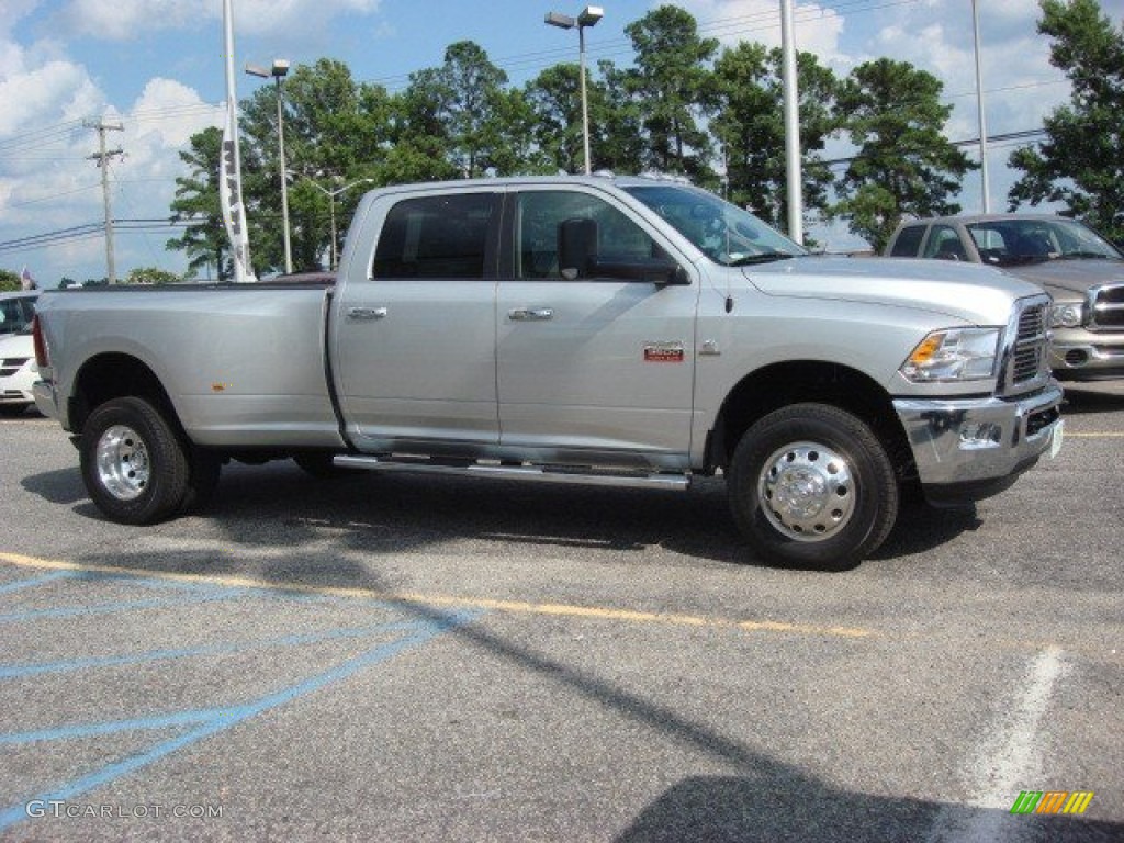 2012 Ram 3500 HD Big Horn Crew Cab 4x4 Dually - Bright Silver Metallic / Dark Slate/Medium Graystone photo #5