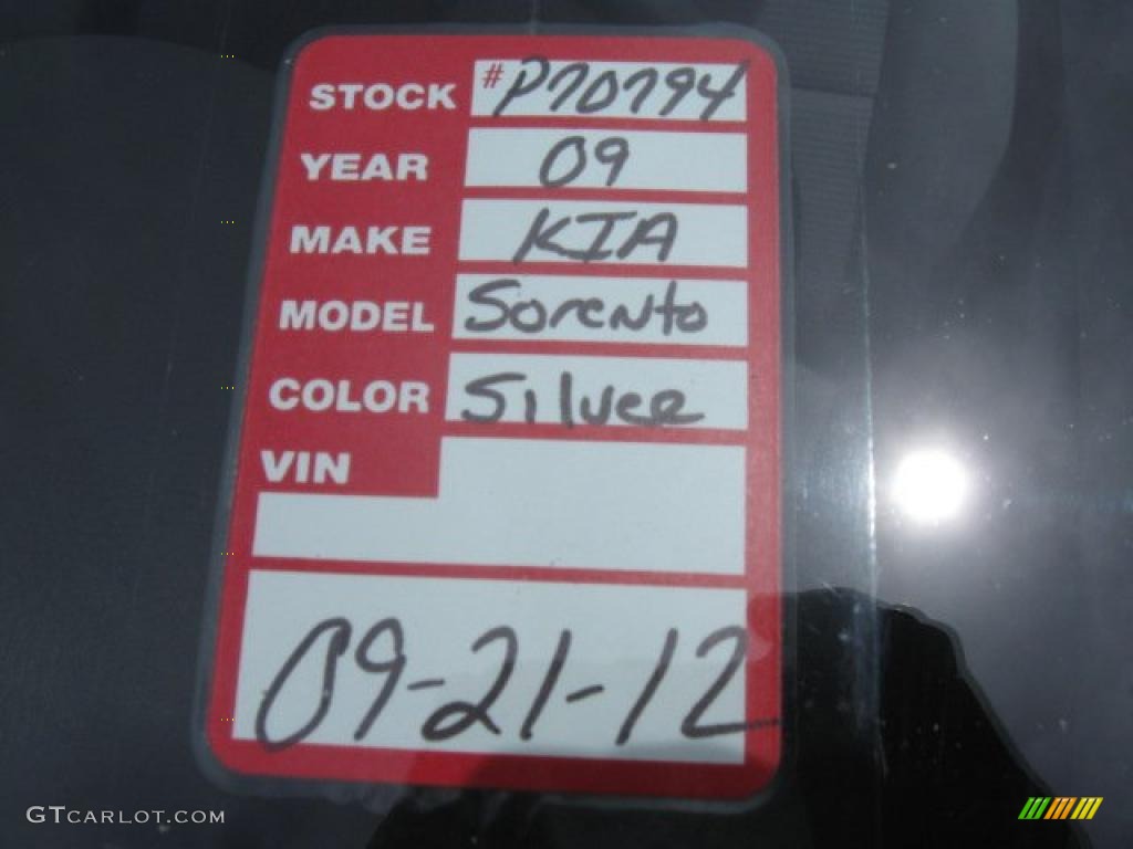 2009 Sorento LX 4x4 - Bright Silver / Gray photo #2
