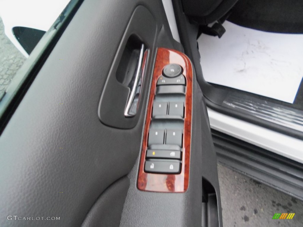 2013 Tahoe LS 4x4 - Summit White / Ebony photo #21