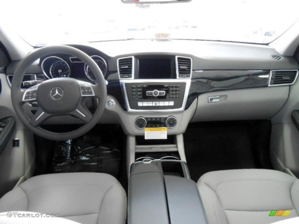 2013 Mercedes-Benz ML 350 BlueTEC 4Matic Grey Dashboard Photo #74178193