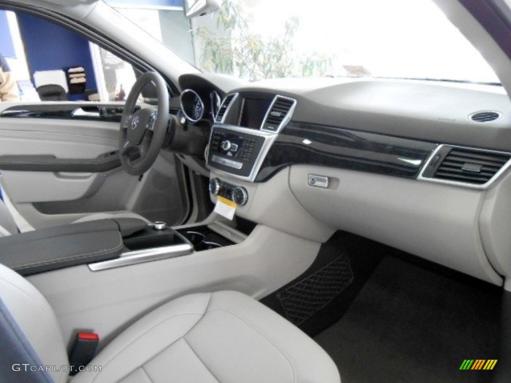 2013 Mercedes-Benz ML 350 BlueTEC 4Matic Grey Dashboard Photo #74178223