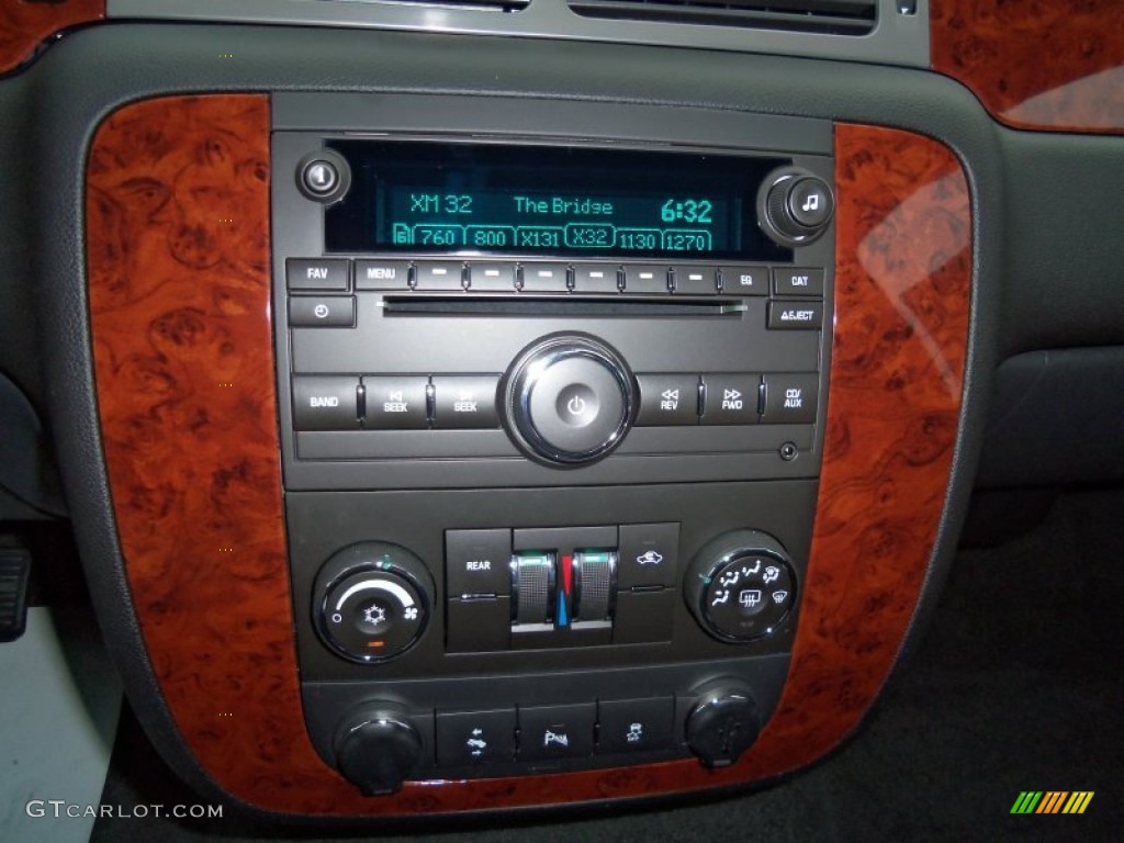 2013 Tahoe LS 4x4 - Summit White / Ebony photo #29