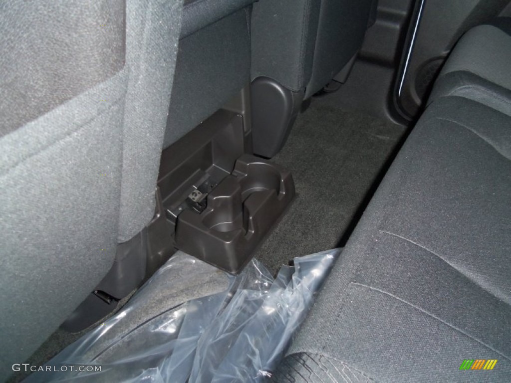 2013 Tahoe LS 4x4 - Summit White / Ebony photo #35