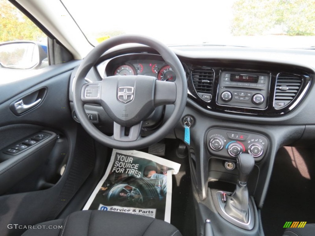 2013 Dart SXT - Blue Streak Pearl Coat / Black photo #9