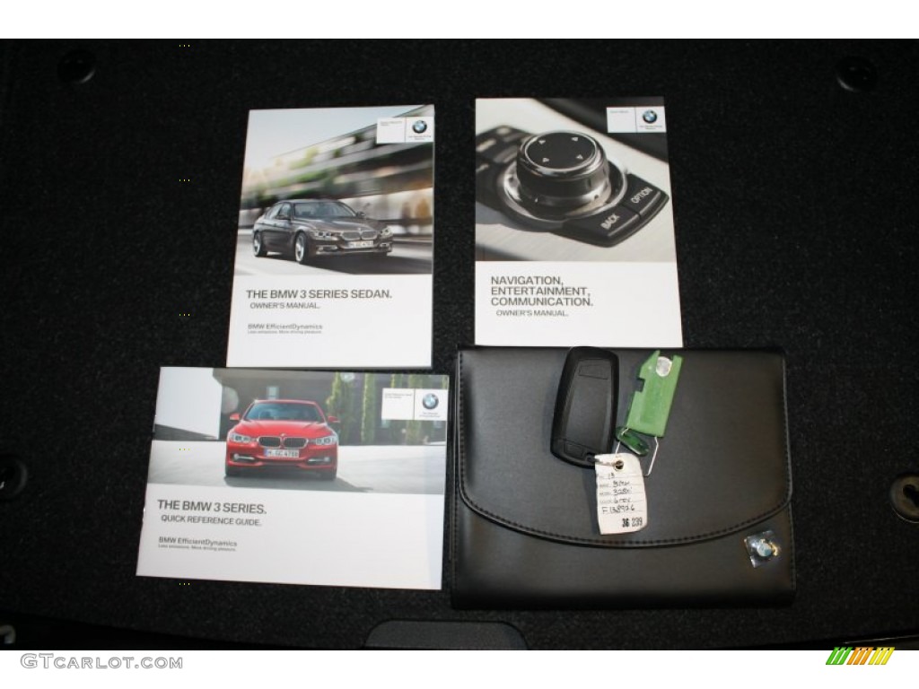 2013 BMW 3 Series 328i xDrive Sedan Books/Manuals Photo #74180269