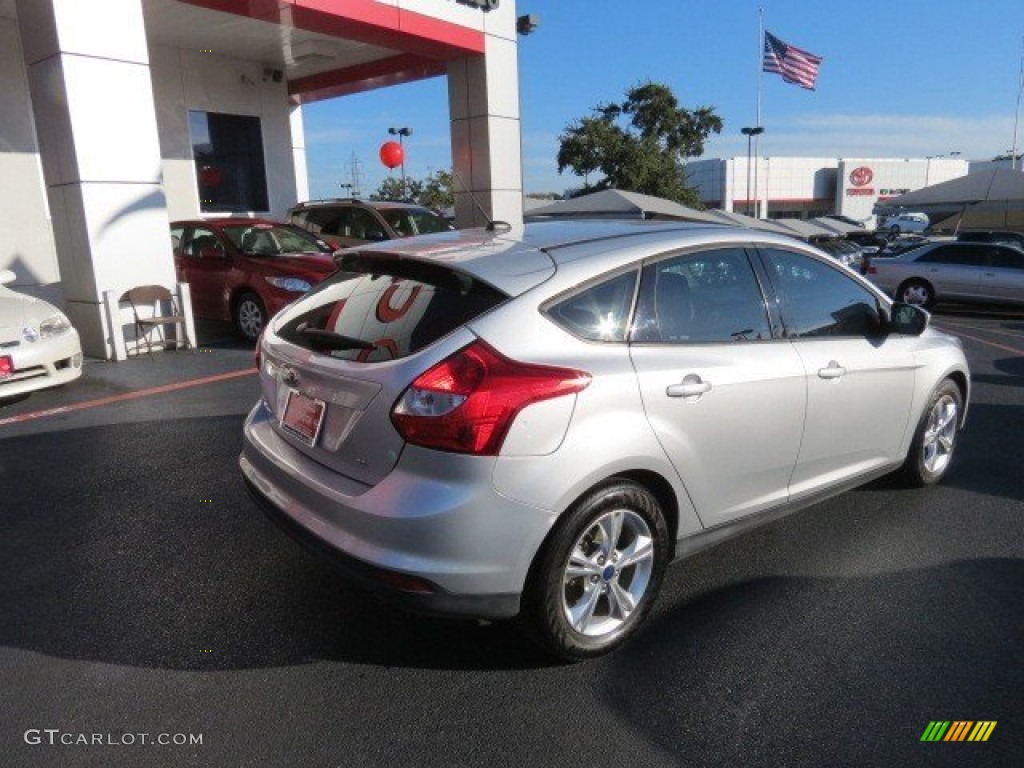 2012 Focus SE Sport 5-Door - Ingot Silver Metallic / Two-Tone Sport photo #7