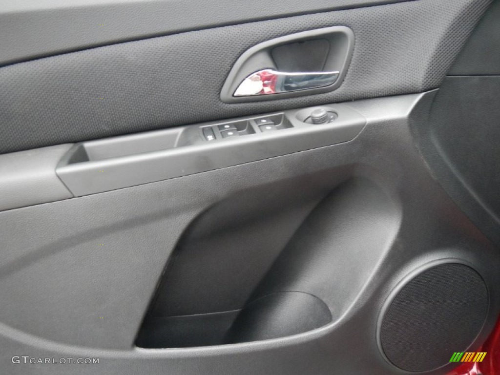 2013 Cruze LT/RS - Crystal Red Metallic Tintcoat / Jet Black photo #17
