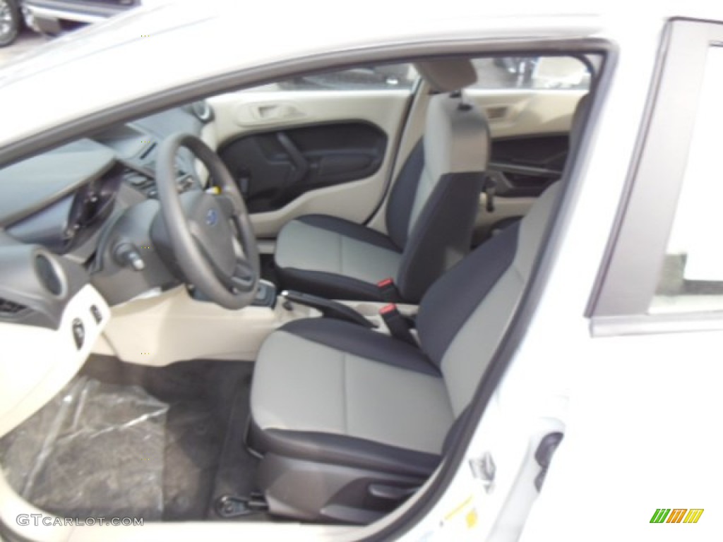 2013 Fiesta S Sedan - Oxford White / Charcoal Black/Light Stone photo #11