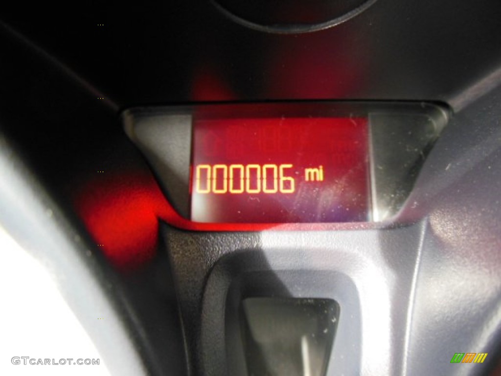 2013 Fiesta S Sedan - Oxford White / Charcoal Black/Light Stone photo #19