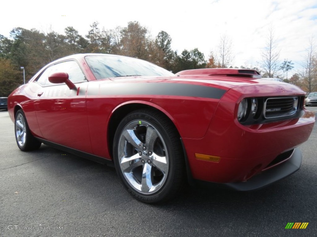 2013 Challenger SXT Plus - Redline 3-Coat Pearl / Dark Slate Gray photo #4