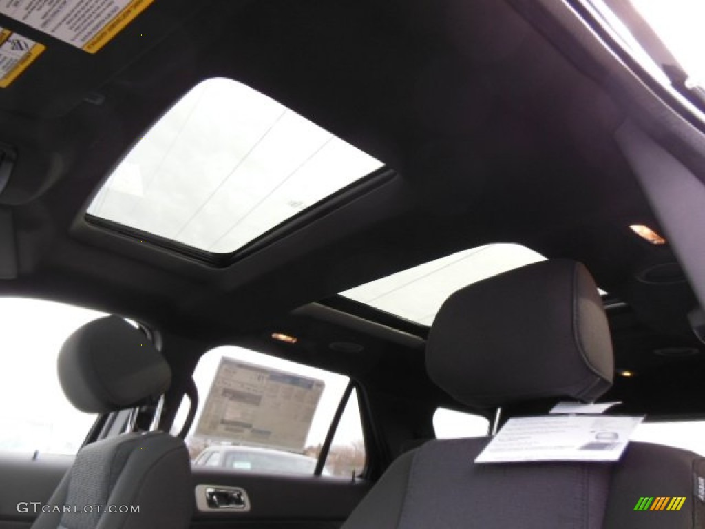 2013 Explorer XLT 4WD - Tuxedo Black Metallic / Charcoal Black photo #15