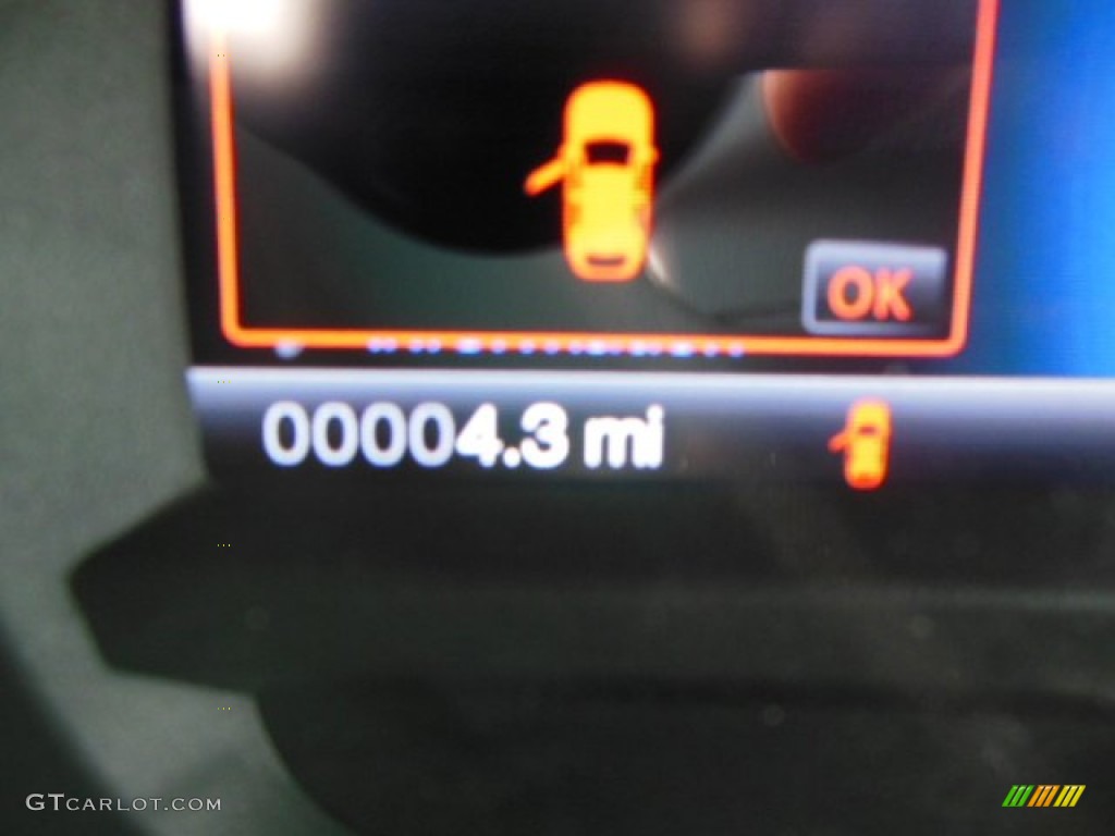 2013 Explorer XLT 4WD - Tuxedo Black Metallic / Charcoal Black photo #19
