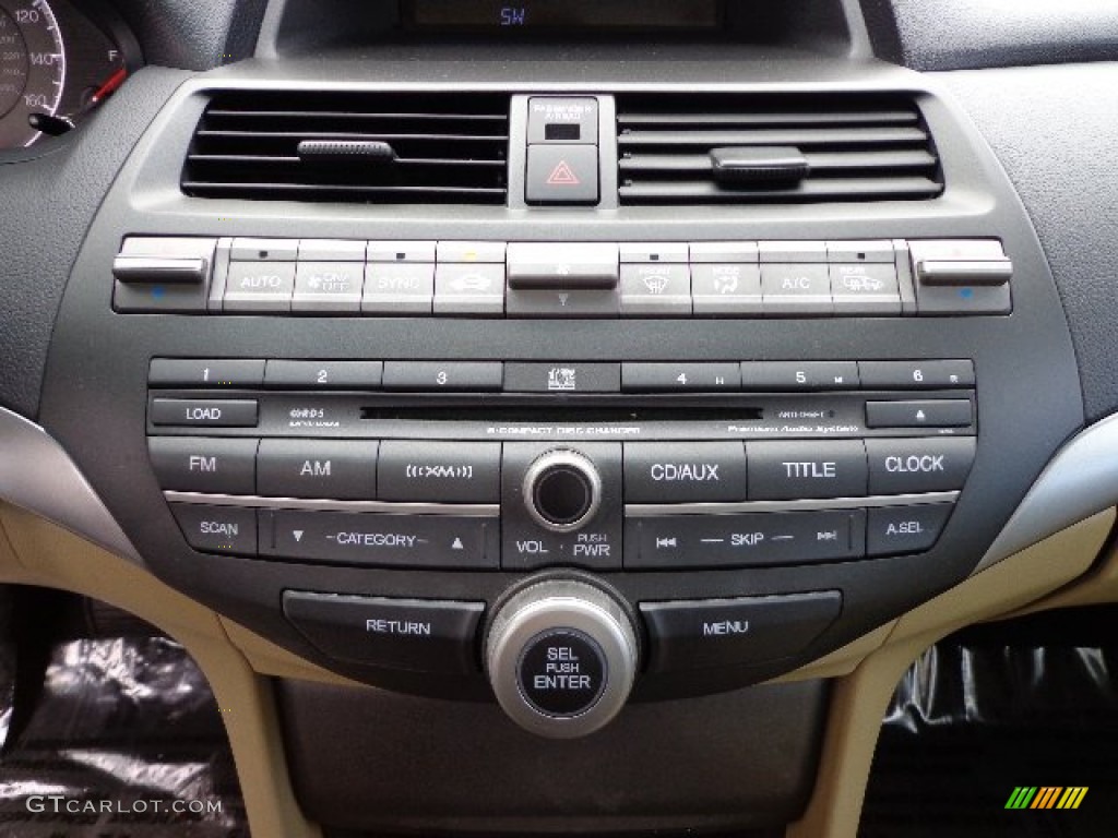 2010 Honda Accord EX-L Coupe Controls Photos