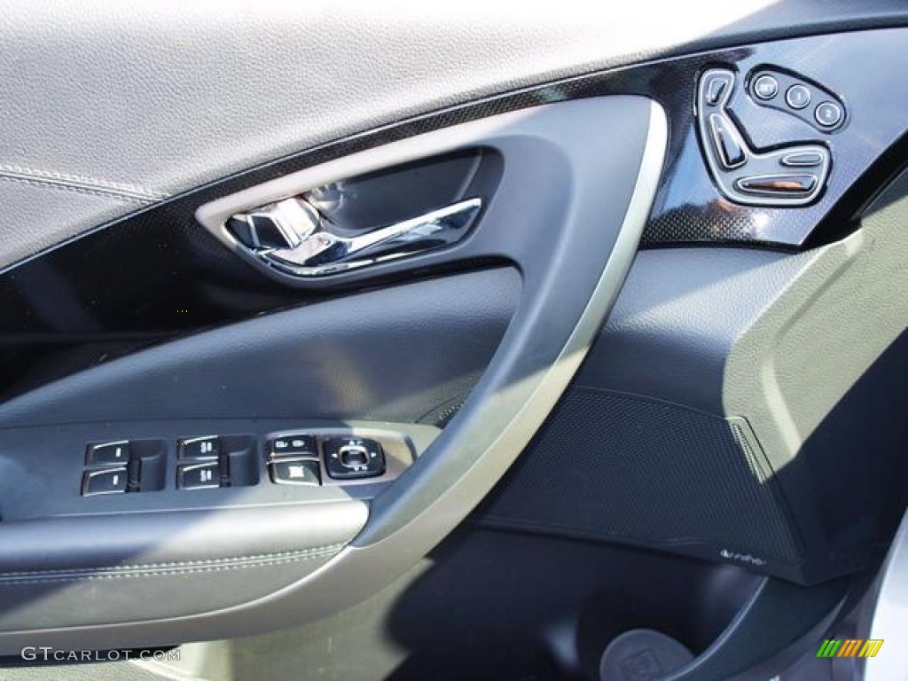 2012 Azera  - Hyper Silver Metallic / Black photo #16