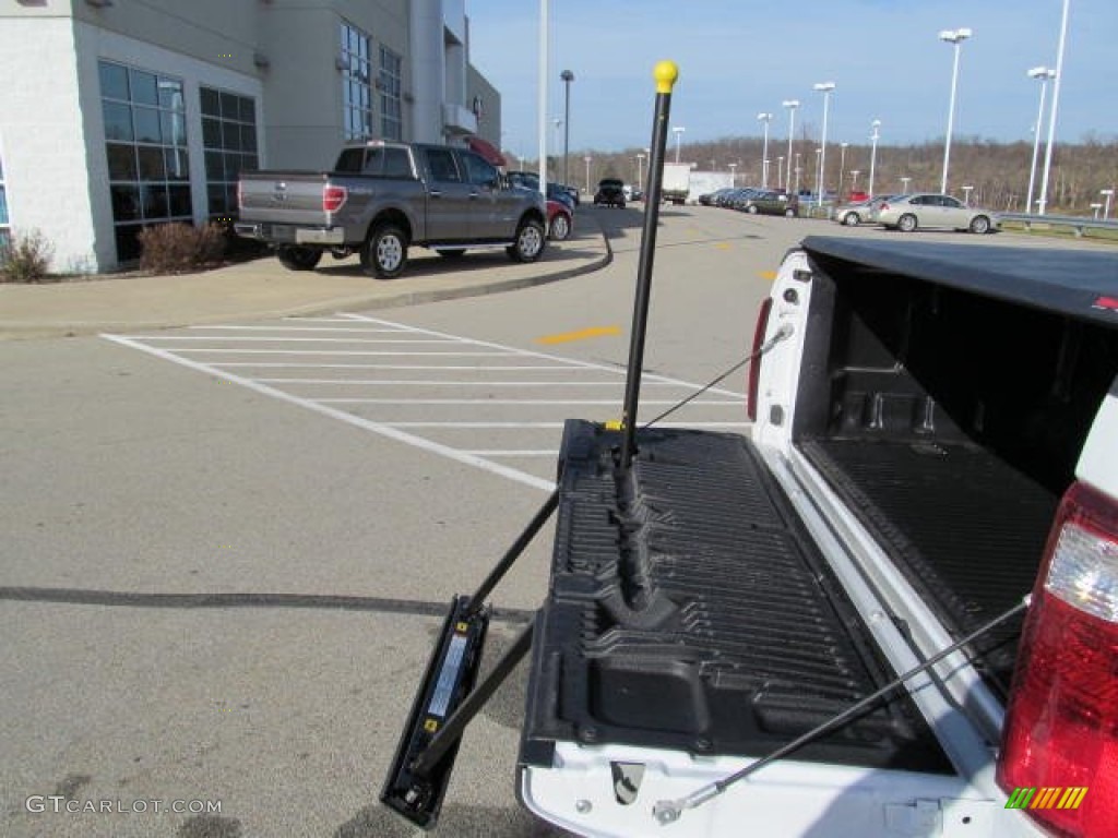 2012 F350 Super Duty Lariat Crew Cab 4x4 - Oxford White / Adobe photo #13