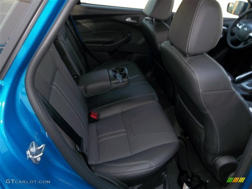 2013 Focus SE Sedan - Blue Candy / Charcoal Black photo #21