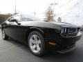 Pitch Black - Challenger SXT Photo No. 4