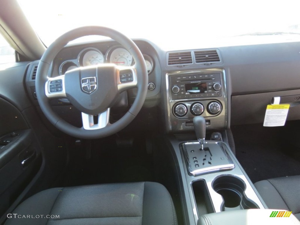 2013 Challenger SXT - Bright White / Dark Slate Gray photo #8