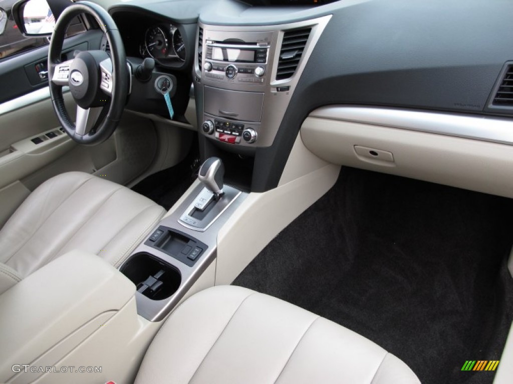 2011 Outback 2.5i Premium Wagon - Caramel Bronze Pearl / Warm Ivory photo #16