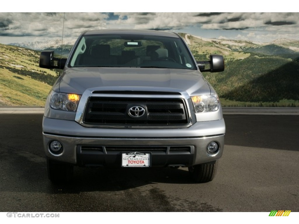 2013 Tundra CrewMax 4x4 - Silver Sky Metallic / Graphite photo #4