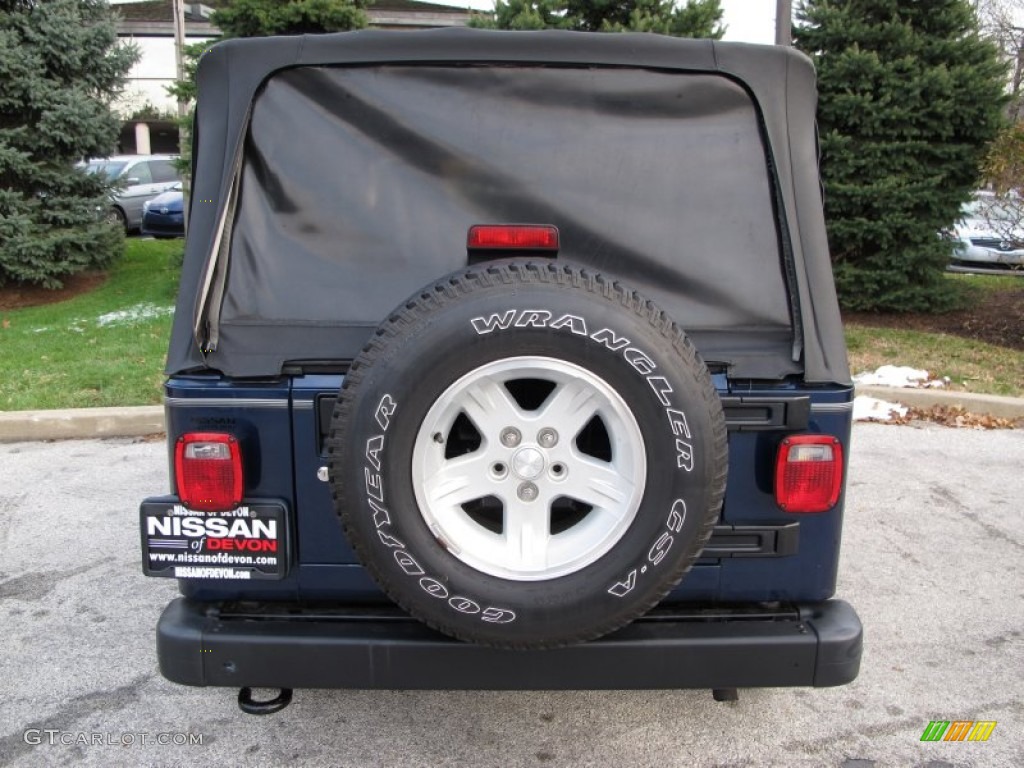 2004 Wrangler Unlimited 4x4 - Patriot Blue Pearl / Dark Slate Gray photo #7